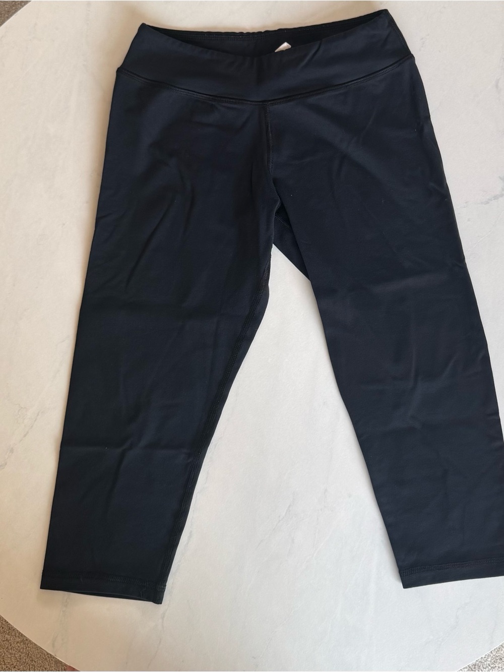 Triple Flip Tights - (Lululemon) Youth Black Active Capri Leggings